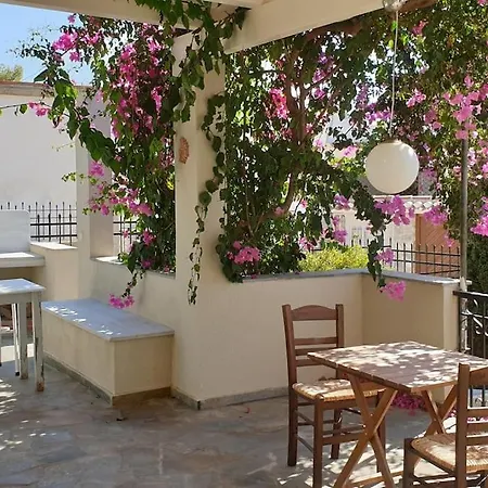 Emeli, Close To Beaches And Downtown Διαμέρισμα